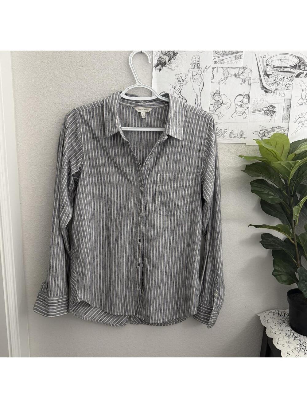Lucky Brand white and gray striped button-up shirt